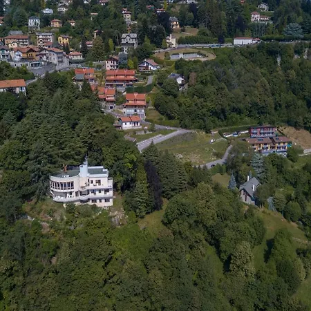 Ponti Villa *